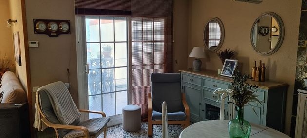 Foto 2 de Casa en venda a calle De Lleó de 4 habitacions amb terrassa