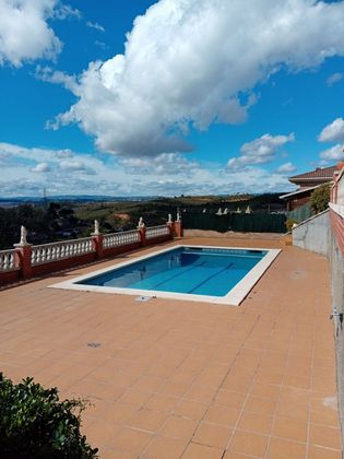 Foto 2 de Venta de chalet en Castellbisbal de 3 habitaciones con terraza y piscina