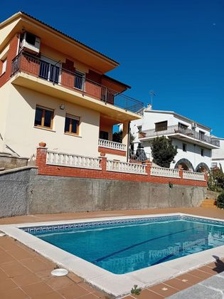 Foto 1 de Xalet en venda a Castellbisbal de 3 habitacions amb terrassa i piscina