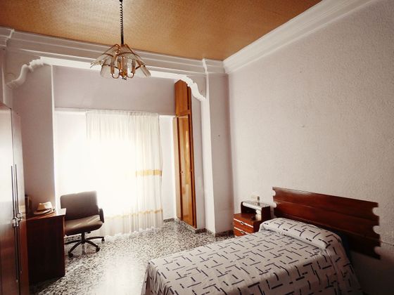 Foto 1 de Piso en venta en La Petxina de 5 habitaciones con balcón y ascensor