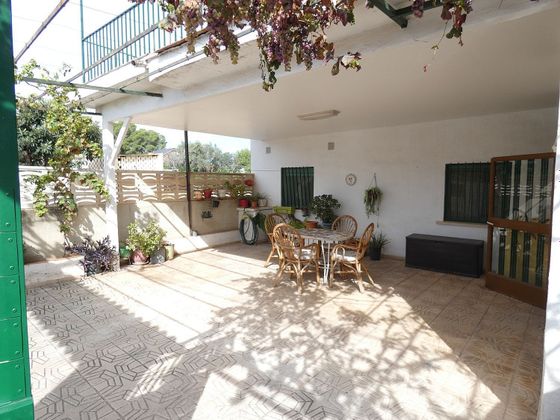 Foto 2 de Casa adosada en venta en Poligono Mas del Jutge de 3 habitaciones con terraza y jardín