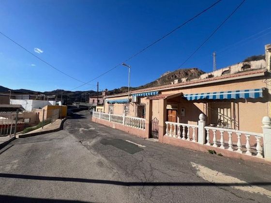 Foto 2 de Casa en venta en calle Encarnación de 5 habitaciones con terraza y garaje
