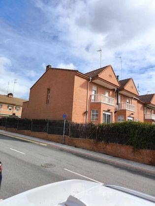 Foto 2 de Casa en venta en Illescas de 4 habitaciones con terraza y piscina