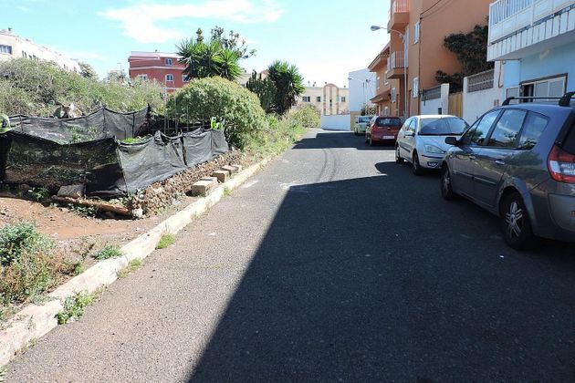 Foto 1 de Venta de terreno en carretera Del Sobradillo de 169 m²
