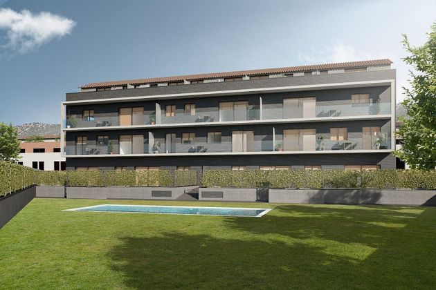 Foto 2 de Piso en venta en Centre - Castellar del Vallès de 3 habitaciones con terraza y piscina