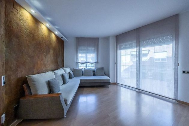 Foto 1 de Pis en venda a Centre - Castellar del Vallès de 3 habitacions amb terrassa i balcó