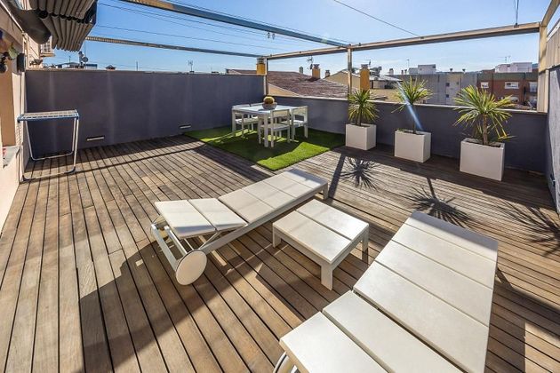 Foto 2 de Dúplex en venda a Centre - Castellar del Vallès de 2 habitacions amb terrassa i balcó
