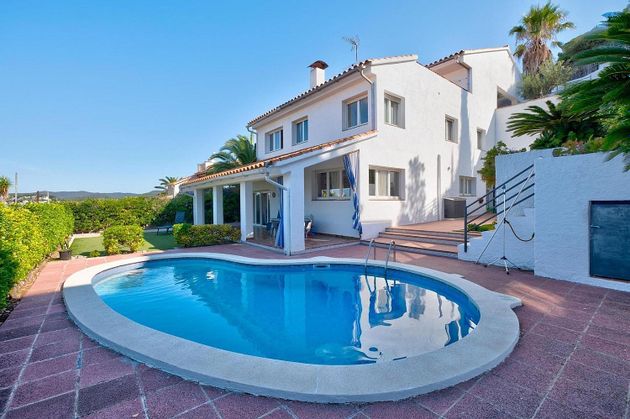 Foto 1 de Casa en venda a Mont Ferrant - Sant Joan de 7 habitacions amb terrassa i piscina