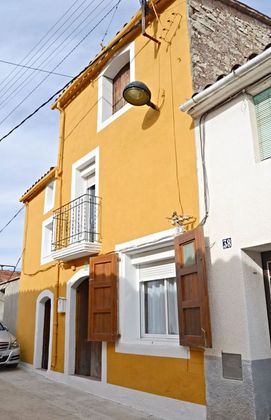 Foto 2 de Casa en venda a calle De Baix de 5 habitacions amb terrassa i piscina
