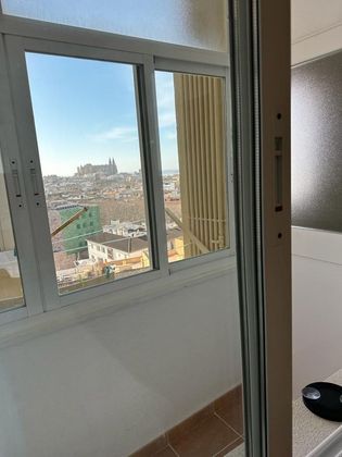 Foto 2 de Àtic en venda a Mercat  - La Missió - Plaça dels Patins de 2 habitacions amb terrassa i balcó