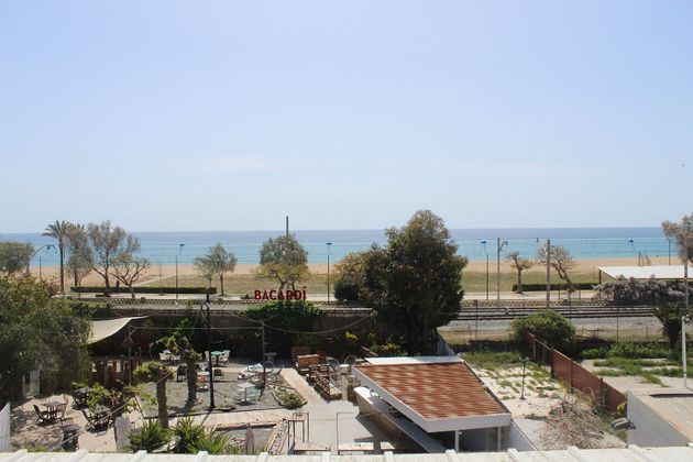 Foto 2 de Venta de edificio en Malgrat de Mar con piscina
