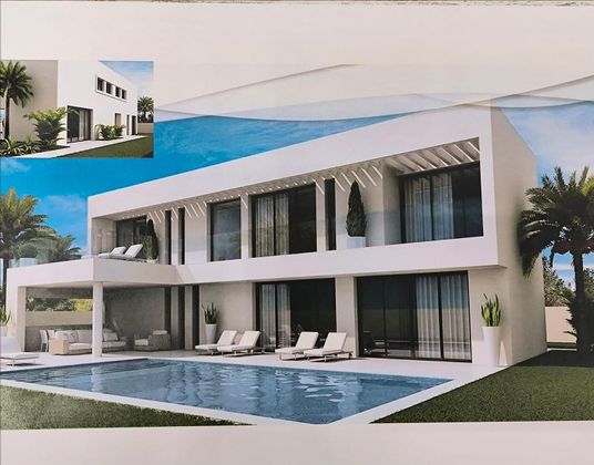 Foto 1 de Chalet en venta en calle De Les Cases Juntes de 4 habitaciones con terraza y piscina
