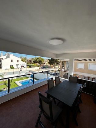 Foto 2 de Casa en lloguer a Cabo Roig - La Zenia de 3 habitacions amb piscina i jardí