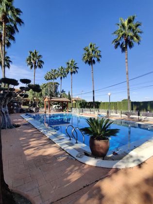 Foto 2 de Chalet en venta en El Progreso de 5 habitaciones con terraza y piscina