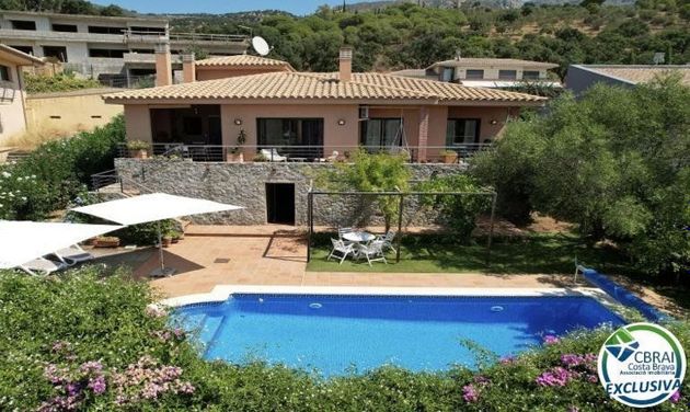 Foto 2 de Casa rural en venda a Palau-Saverdera de 3 habitacions amb terrassa i piscina