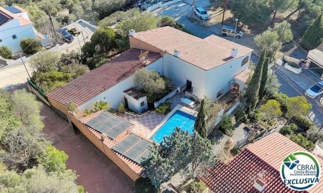 Foto 2 de Venta de chalet en Els Grecs - Mas Oliva de 4 habitaciones con terraza y piscina