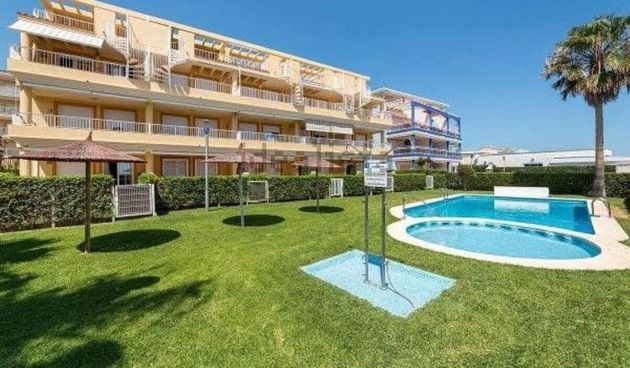 Foto 1 de Piso en venta en Xeraco de 3 habitaciones con terraza y piscina