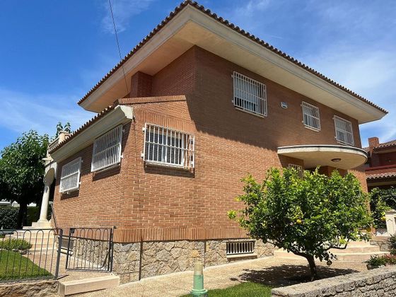 Foto 1 de Casa en venda a Vilafortuny - Cap de Sant Pere de 5 habitacions amb terrassa i piscina