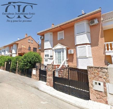 Foto 2 de Casa en venda a Torrejón de la Calzada de 5 habitacions amb terrassa i garatge