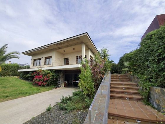 Foto 1 de Casa en venda a Albuera (La) de 5 habitacions amb terrassa i piscina