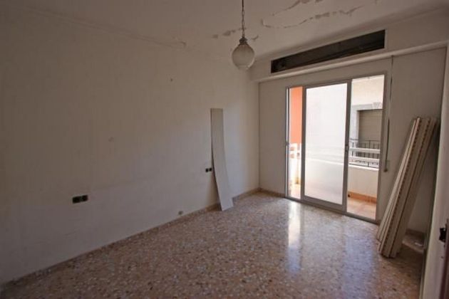Foto 1 de Venta de piso en Pego de 4 habitaciones con terraza y garaje