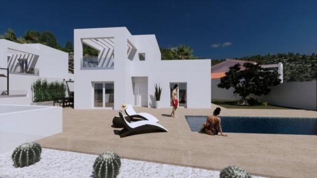 Foto 2 de Venta de casa en Alcalalí de 3 habitaciones con terraza y piscina