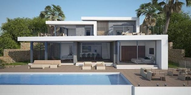 Foto 1 de Casa en venda a Alcalalí de 4 habitacions amb terrassa i piscina