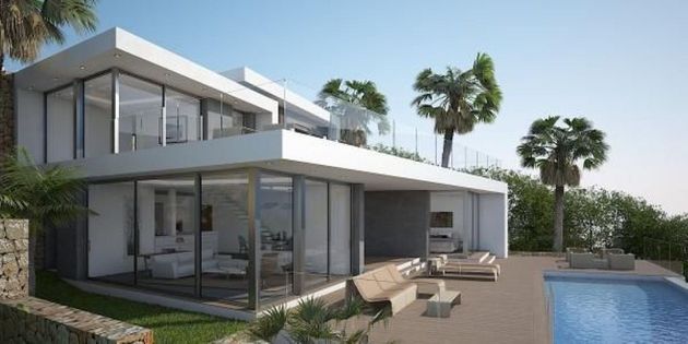Foto 2 de Casa en venda a Alcalalí de 4 habitacions amb terrassa i piscina