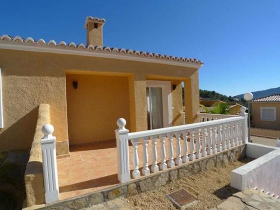 Foto 1 de Casa adossada en venda a Alcalalí de 2 habitacions amb terrassa