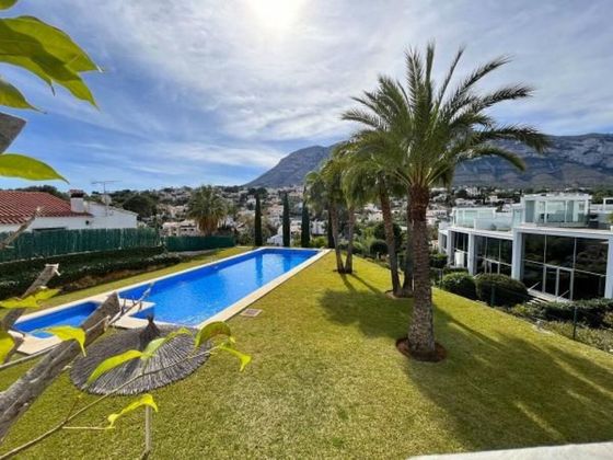 Foto 1 de Casa adossada en venda a La Xara - La Sella - Jesús Pobre de 4 habitacions amb piscina i jardí