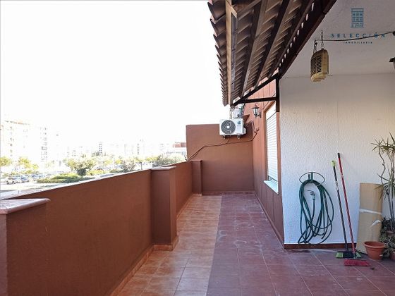 Foto 1 de Pis en venda a Malilla de 6 habitacions amb terrassa i balcó