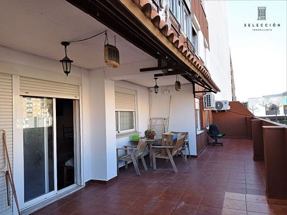 Foto 2 de Pis en venda a Malilla de 6 habitacions amb terrassa i balcó