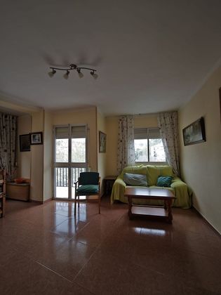 Foto 2 de Venta de piso en Poniente-Faro de 3 habitaciones con terraza y calefacción