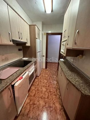 Foto 2 de Pis en venda a Valdeastillas - Fuentezuelas de 3 habitacions amb aire acondicionat