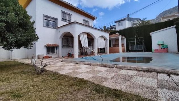 Foto 1 de Casa en venda a Villares (Los) de 4 habitacions amb piscina i aire acondicionat