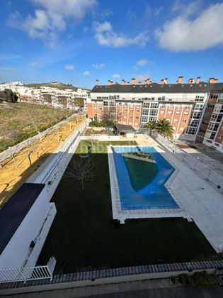 Foto 1 de Venta de piso en Valdeastillas - Fuentezuelas de 1 habitación con piscina y garaje