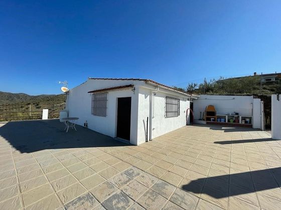 Foto 2 de Chalet en venta en calle Paraje de Albenda de 2 habitaciones con terraza y garaje