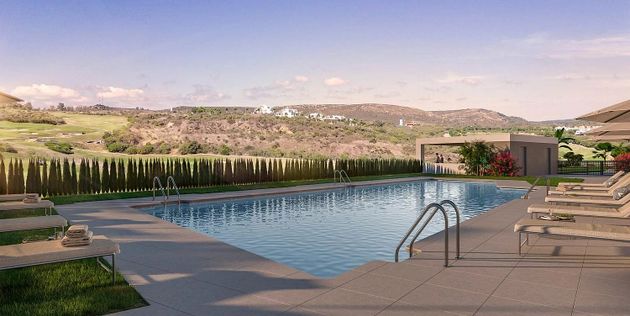 Foto 1 de Pis en venda a La Alcaidesa de 3 habitacions amb terrassa i piscina