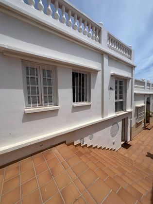 Foto 1 de Venta de dúplex en Radazul de 4 habitaciones con terraza y piscina