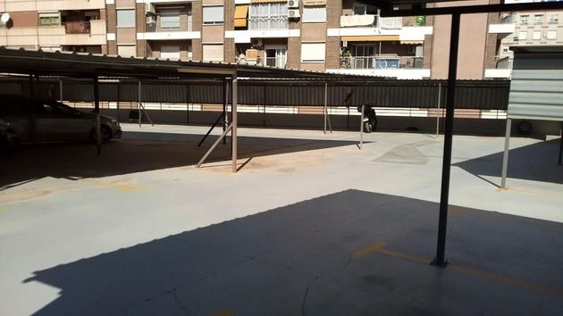 Foto 2 de Garatge en venda a calle De L'esperantista Hernández Lahuerta de 11 m²