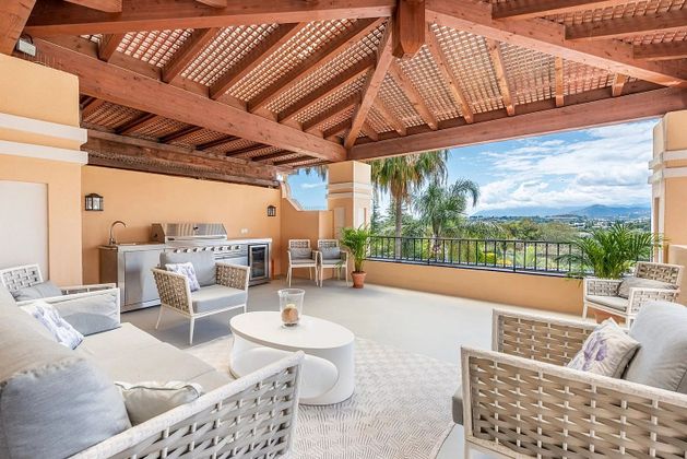 Foto 1 de Àtic en venda a Casco Antiguo de 4 habitacions amb terrassa i piscina