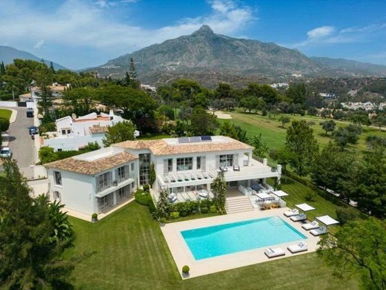 Foto 1 de Casa rural en venda a Los Naranjos - Las Brisas de 6 habitacions amb terrassa i piscina