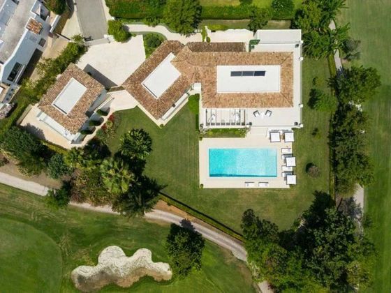 Foto 2 de Venta de casa rural en Los Naranjos - Las Brisas de 6 habitaciones con terraza y piscina