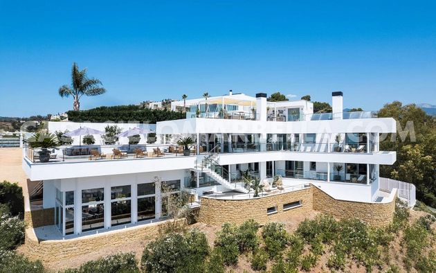 Foto 1 de Xalet en venda a calle La Quinta Golf Resort de 6 habitacions amb terrassa i piscina