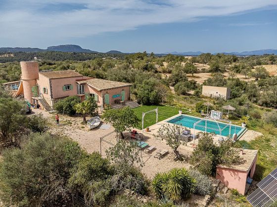 Foto 2 de Casa en venda a Montuïri de 4 habitacions amb terrassa i piscina