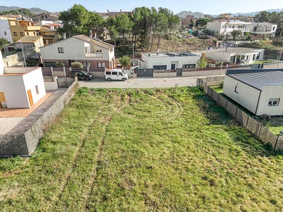 Foto 2 de Venta de terreno en Garriguella de 403 m²
