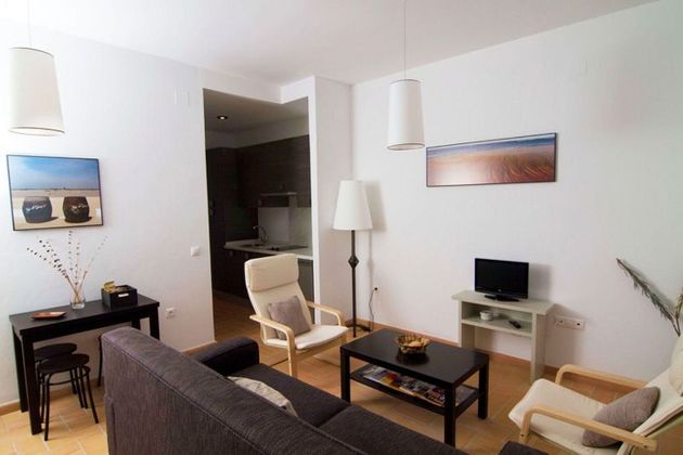 Foto 1 de Àtic en venda a calle Fariñas de 1 habitació amb terrassa i aire acondicionat