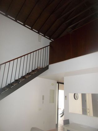 Foto 2 de Ático en venta en calle Fariñas de 1 habitación con terraza y aire acondicionado