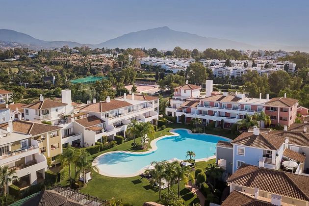 Foto 2 de Dúplex en venda a Paraíso - Atalaya- Benamara de 3 habitacions amb terrassa i piscina