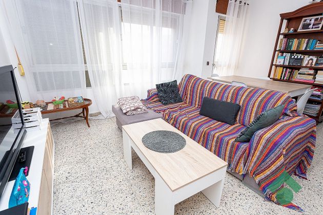 Foto 2 de Piso en venta en La Granja-La Colina-Los Pastores de 2 habitaciones con balcón